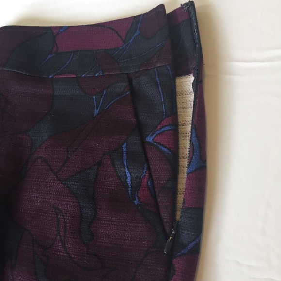 Ann Taylor Loft Purple Print Pencil Skirt NWT - Picture 7 of 8
